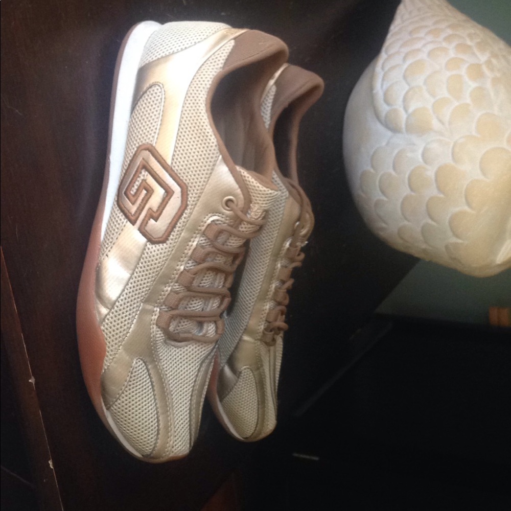 Guess running shoes